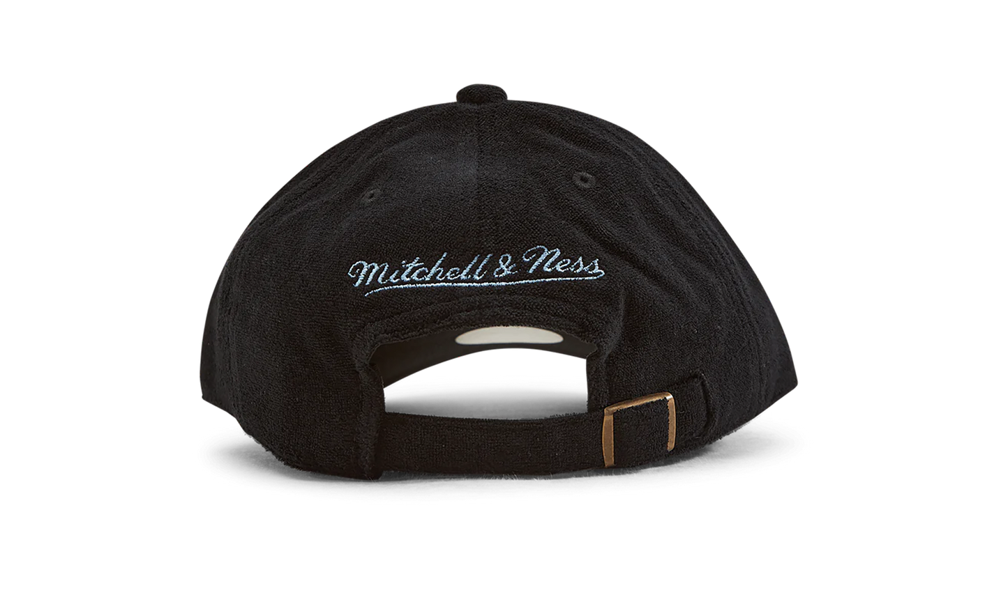 NCAA Terry Cloth Strapback Cap "North Carolina Tar Heels - Black" HLUX4525 UNCYYPPPBLCK