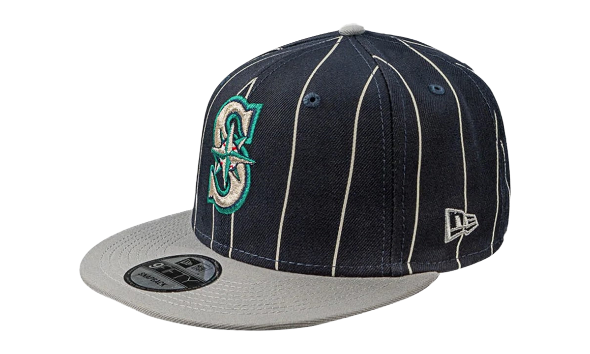 9FIFTY Seattle Mariners Pinstripes Snapback Hat "Navy / Gray - Brim" NE868