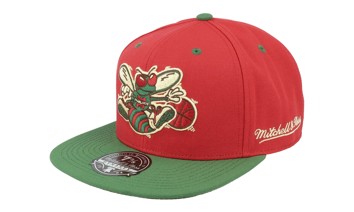 NBA Harwood Classics Nightmare Fitted Cap "Charlote Hornets - Red" 6HSFLD21206 CHORED1