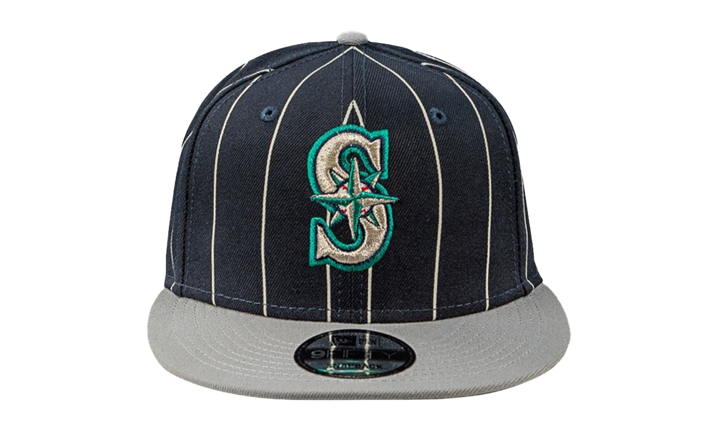 9FIFTY Seattle Mariners Pinstripes Snapback Hat "Navy / Gray - Brim" NE868