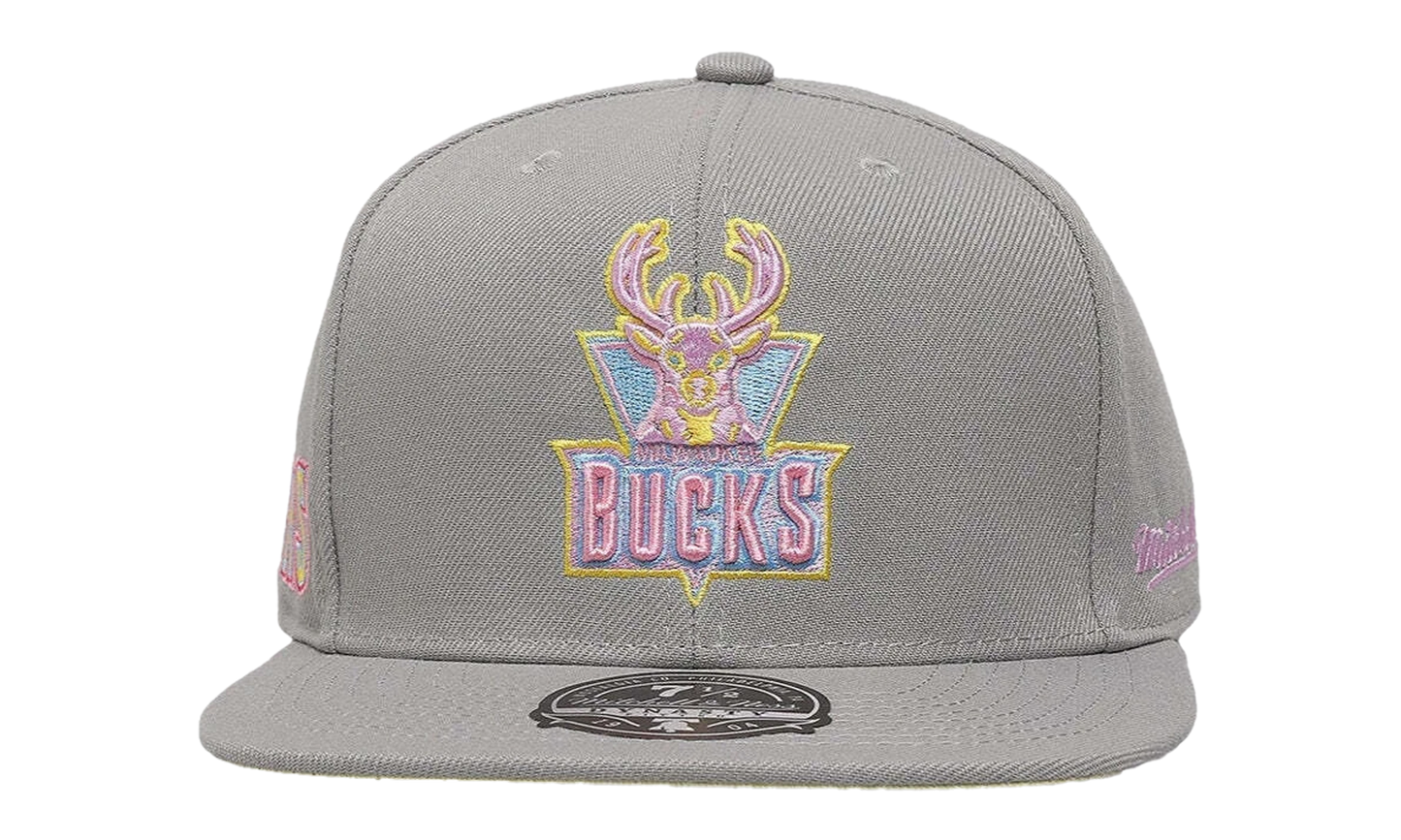 NBA Hardwood Classics Til Dawn Fitted Cap "Milwaukee Bucks - Grey" 6HSFSH21423 MBUGREY