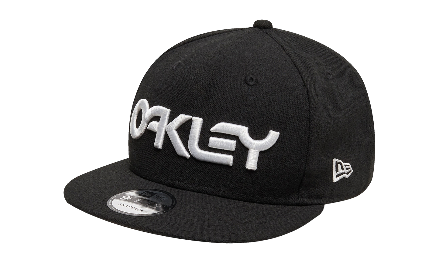 9FIFTY OAKLEY x New Era Mark II Novelty Snapback Hat "Blackout" 911784 02E