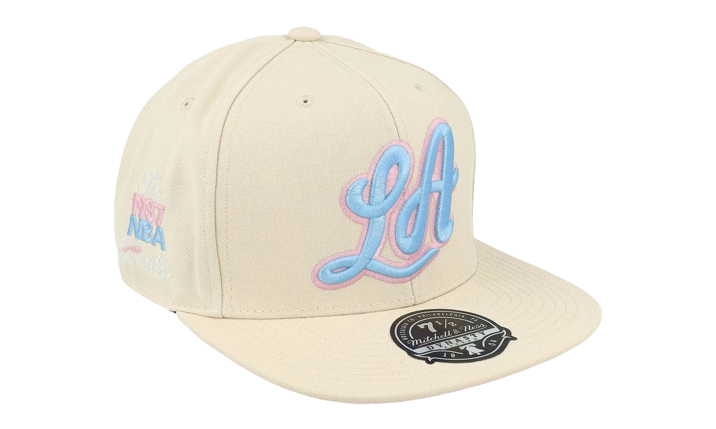 NBA Hardwood Classics Fitted Cap "Los Angeles Lakers - Off White" 6HSFSH21247 LALOFWH