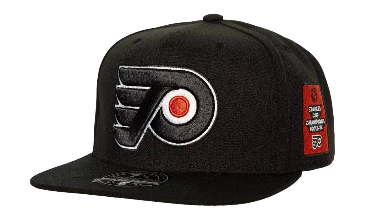 NHL Side Patch Fitted Cap "Philadelphia Flyers - Black" 6HSFLR22464 PFLBLCK